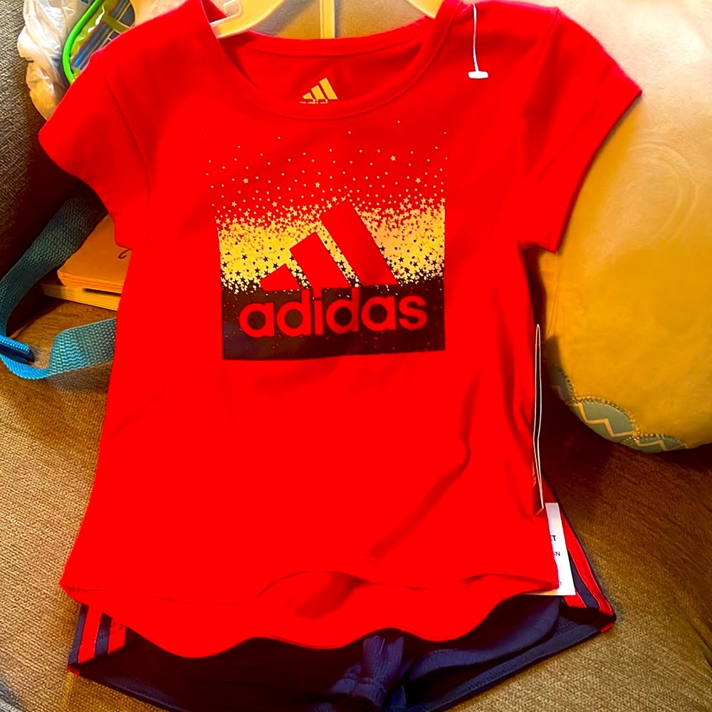 ADIDAS LITYLE GIRL SPORT 24 months2 piece set